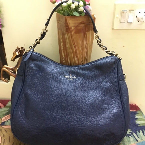 Authentic Kate Spade Cobble Hill Finley Hobo Bag in French Navy - Picture 2 of 16
